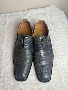 Men's Black Croc-Embossed Leather Lace-Up Derbys
